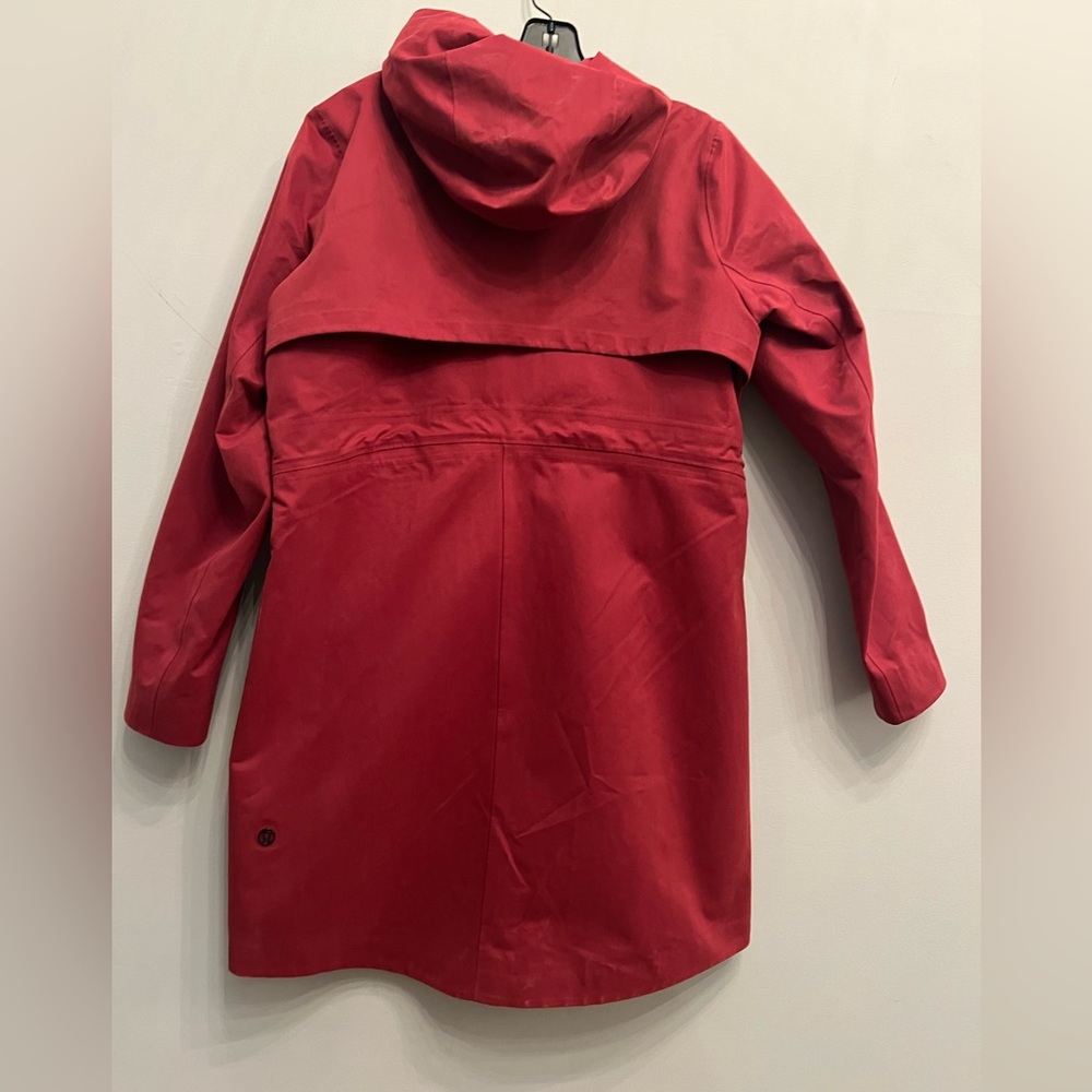 Lululemon rain coat